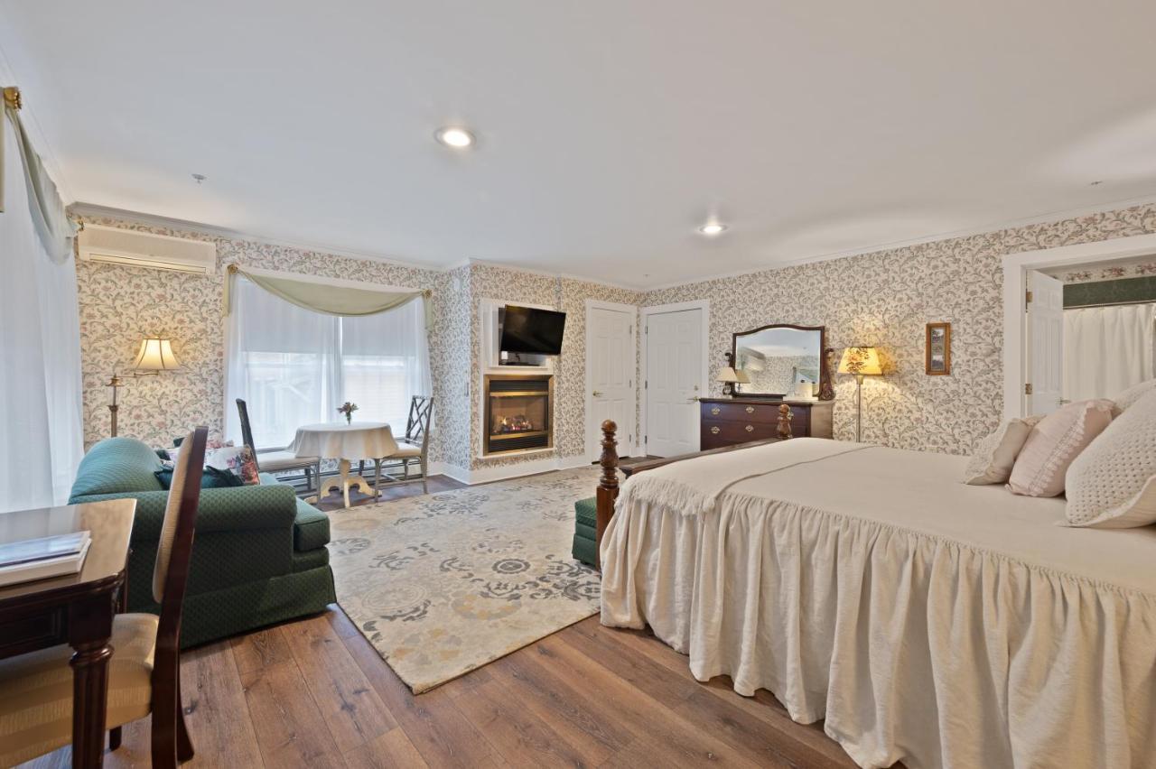 لينوكس Brook Farm Inn المظهر الخارجي الصورة