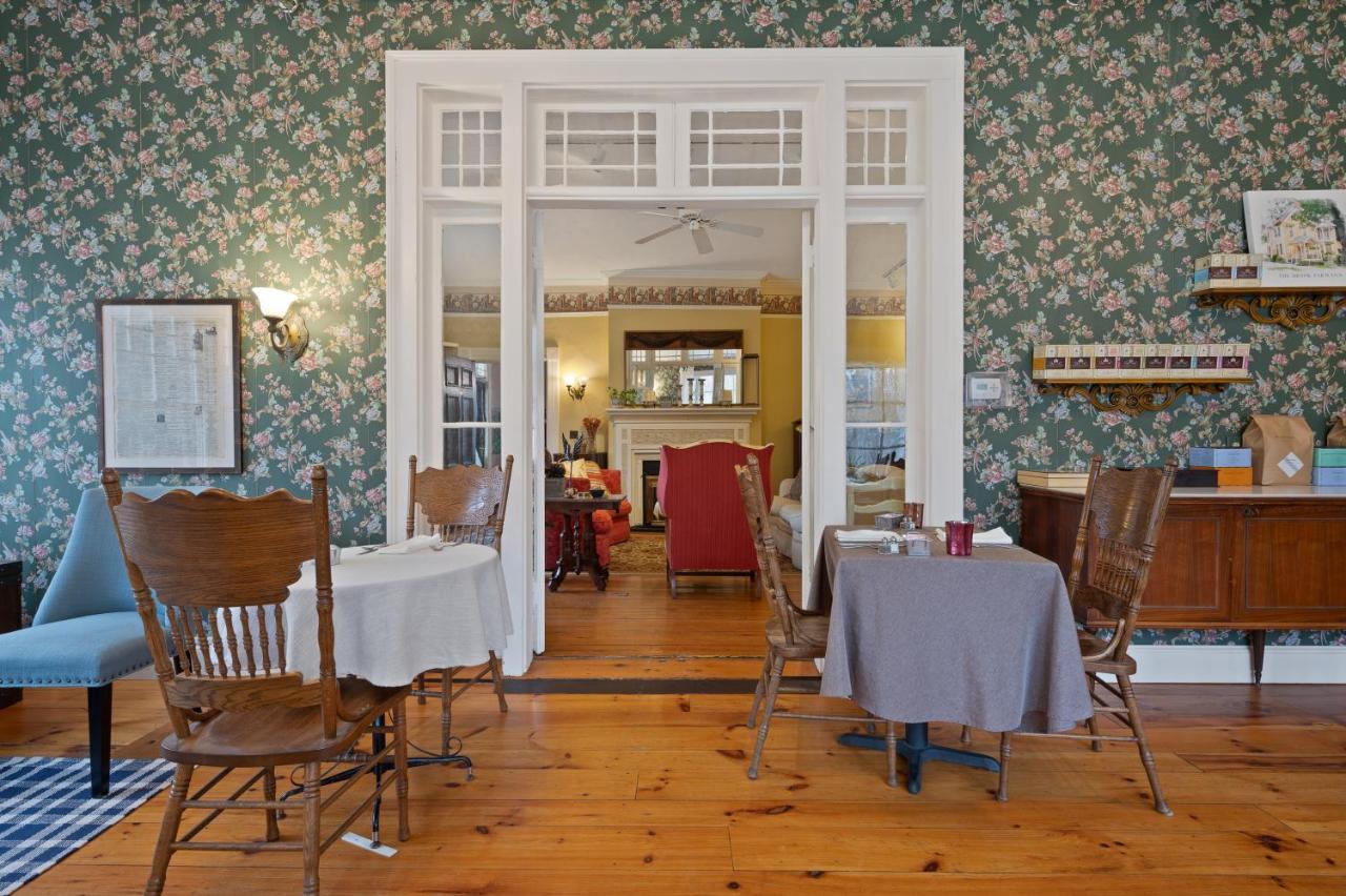لينوكس Brook Farm Inn المظهر الخارجي الصورة