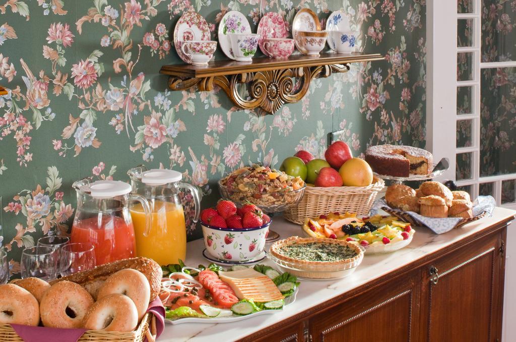 لينوكس Brook Farm Inn المظهر الخارجي الصورة