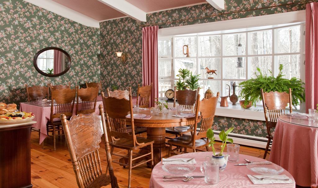 لينوكس Brook Farm Inn المظهر الخارجي الصورة